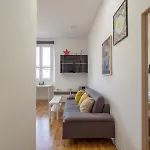 I Host Apartment - Ferrante Aporti 24