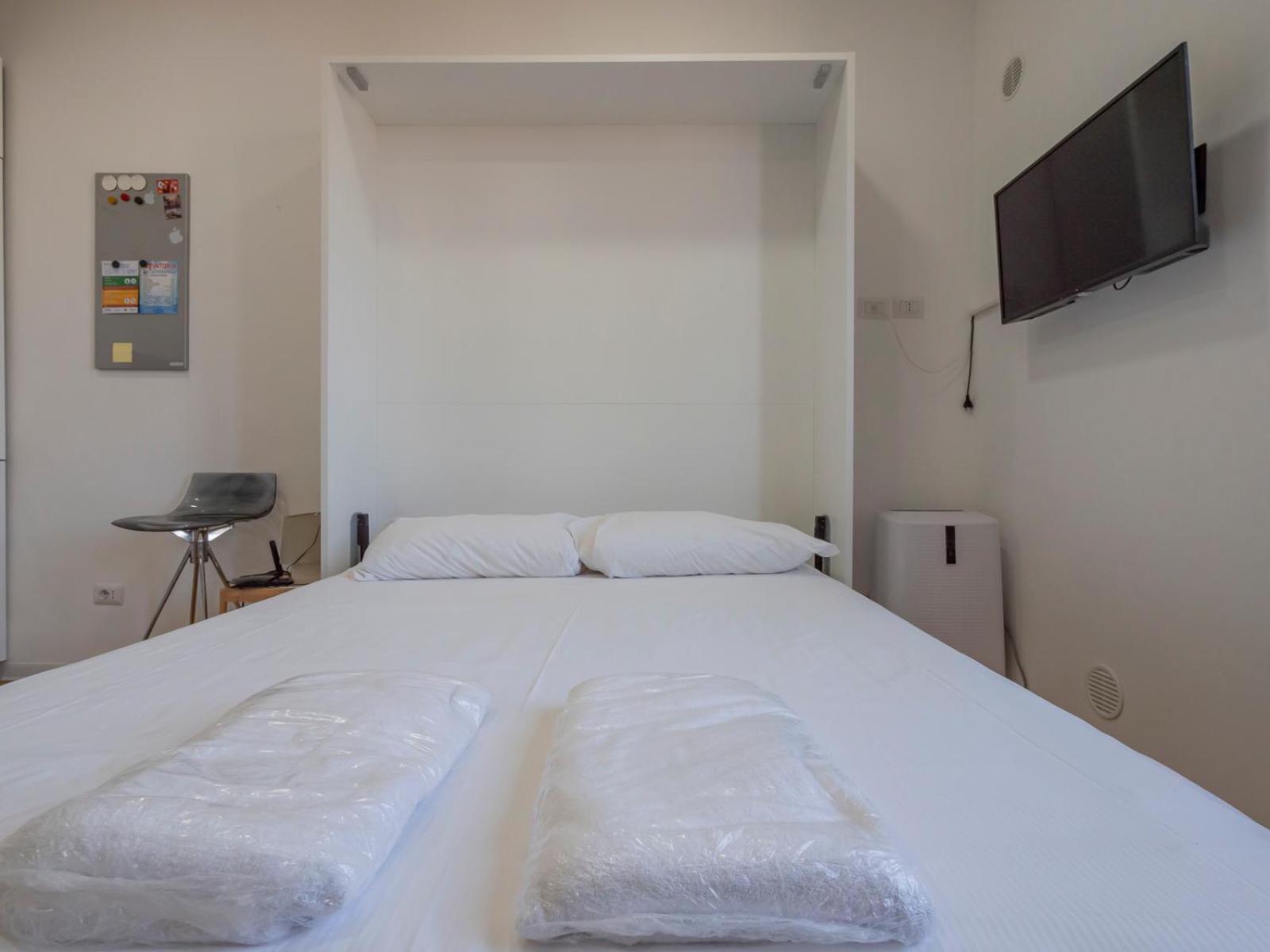 I Host - Ferrante Aporti 24 * Milan